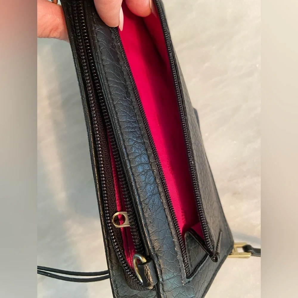 Juicy Couture Black Fuchsia Wristlet Wallet Y2K